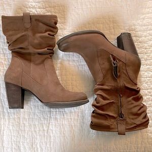 UGG Australia DAYTON Women's Boots Heel Size 9 SlouchShoes 1010192